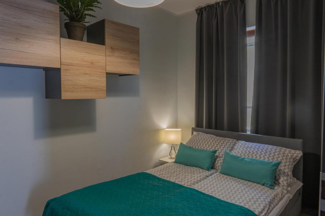 Moon Hostel Познань Екстер'єр фото