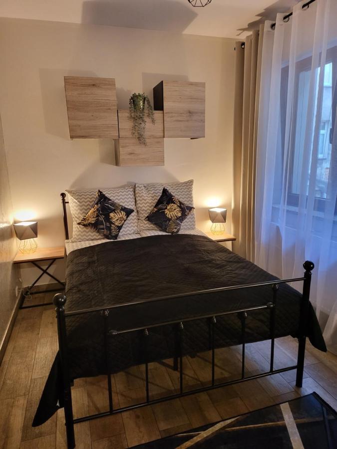 Moon Hostel Познань Екстер'єр фото