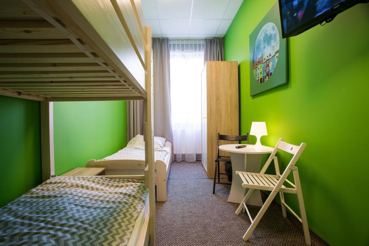 Moon Hostel Познань Екстер'єр фото